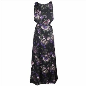 Fame and Partners Black Floral Printed Maxi Dress